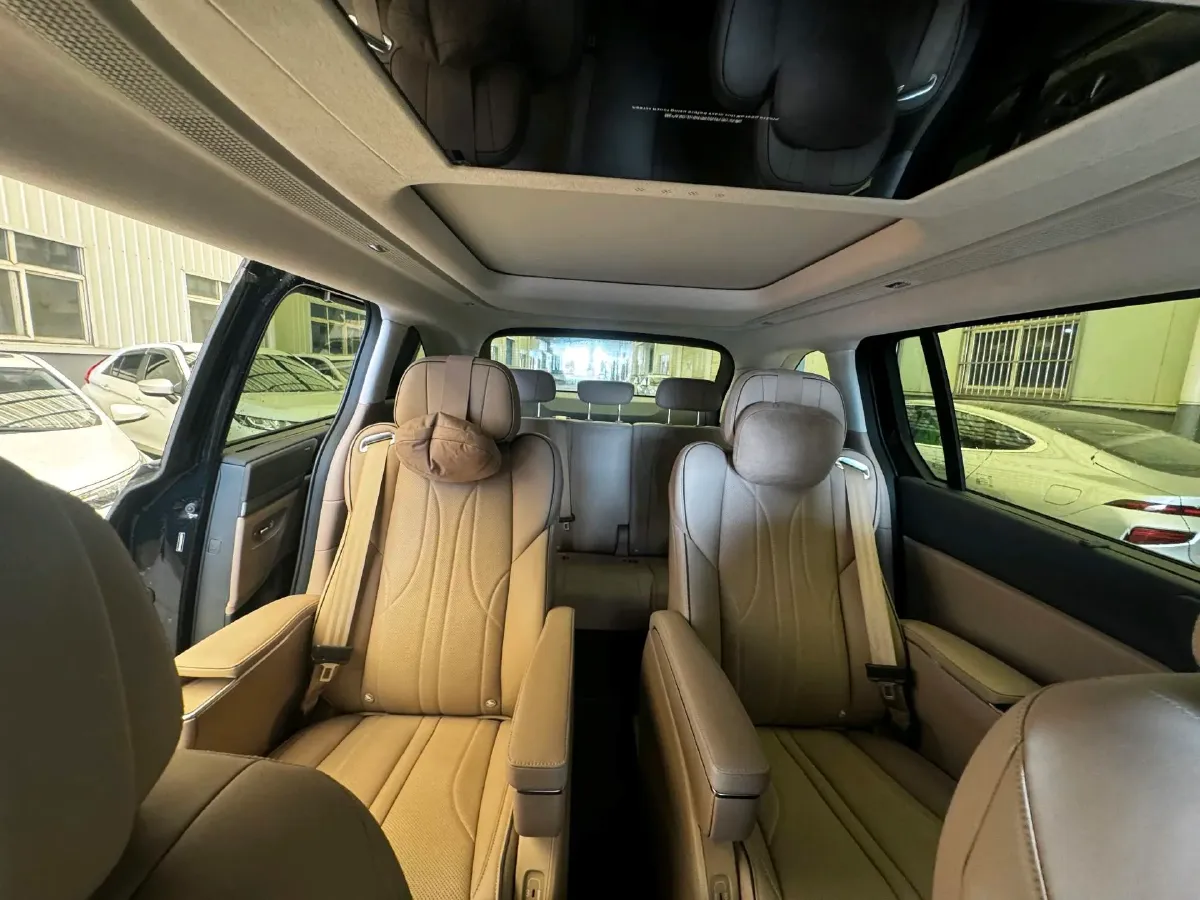 2025 Xpeng X9 BEV,autocango,china used car exporter,china ev exporter,chinese used car exporter,chinese used ev exporter