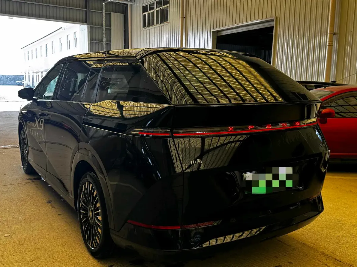 2025 Xpeng X9 BEV,autocango,china used car exporter,china ev exporter,chinese used car exporter,chinese used ev exporter