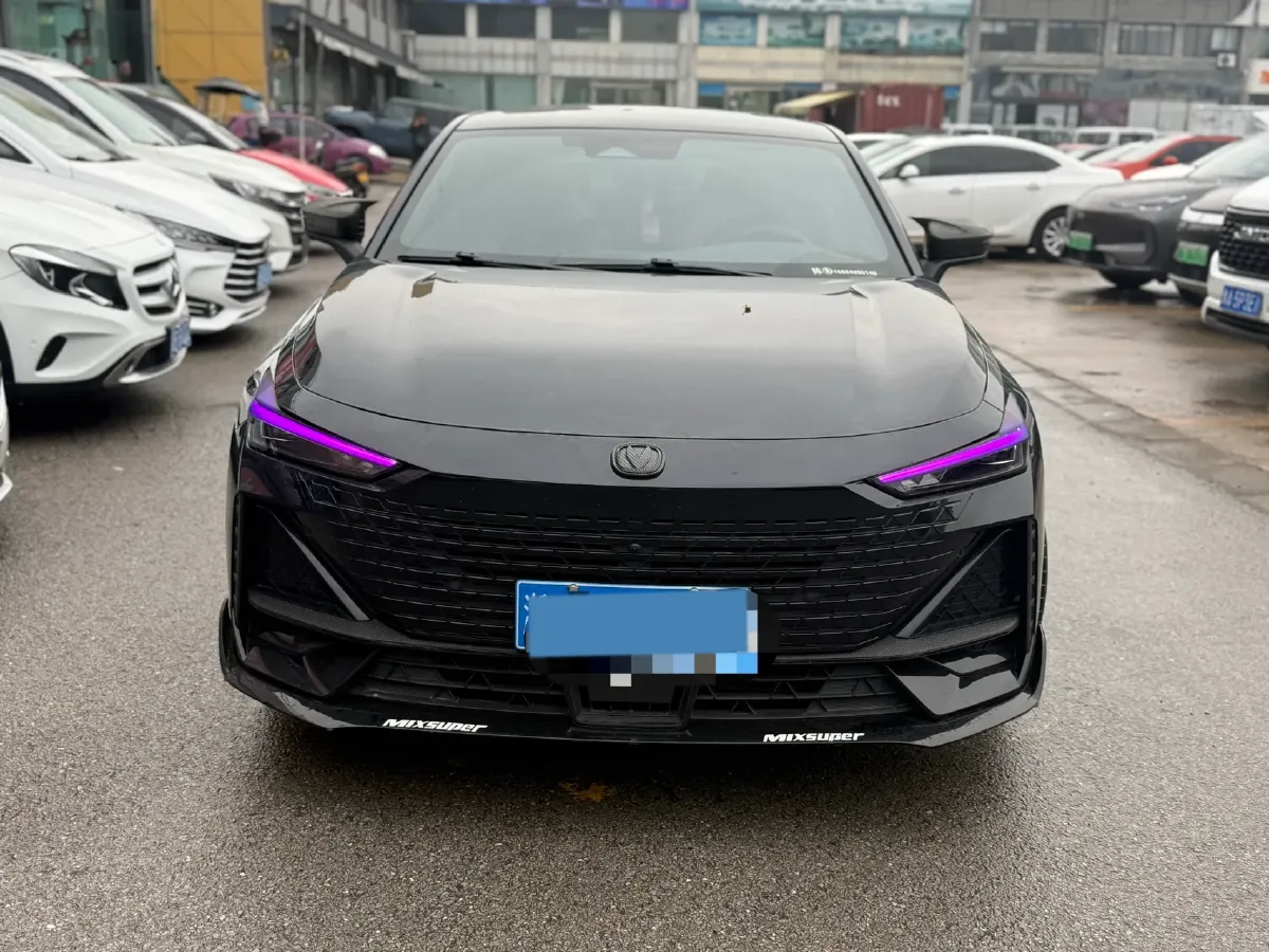 2023 ChangAn UNI-V 1.5T 188HP L4 7DCT,autocango,china used car exporter,china ev exporter,chinese used car exporter,chinese used ev exporter