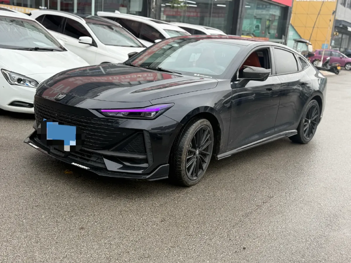 2023 ChangAn UNI-V 1.5T 188HP L4 7DCT,autocango,china used car exporter,china ev exporter,chinese used car exporter,chinese used ev exporter