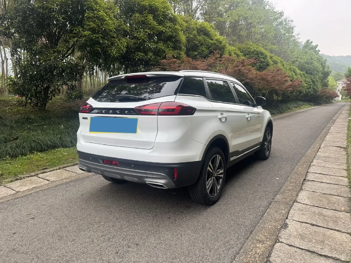2022 Geely Azkarra 1.8T 184HP L4 7DCT,autocango,china used car exporter,china ev exporter,chinese used car exporter,chinese used ev exporter