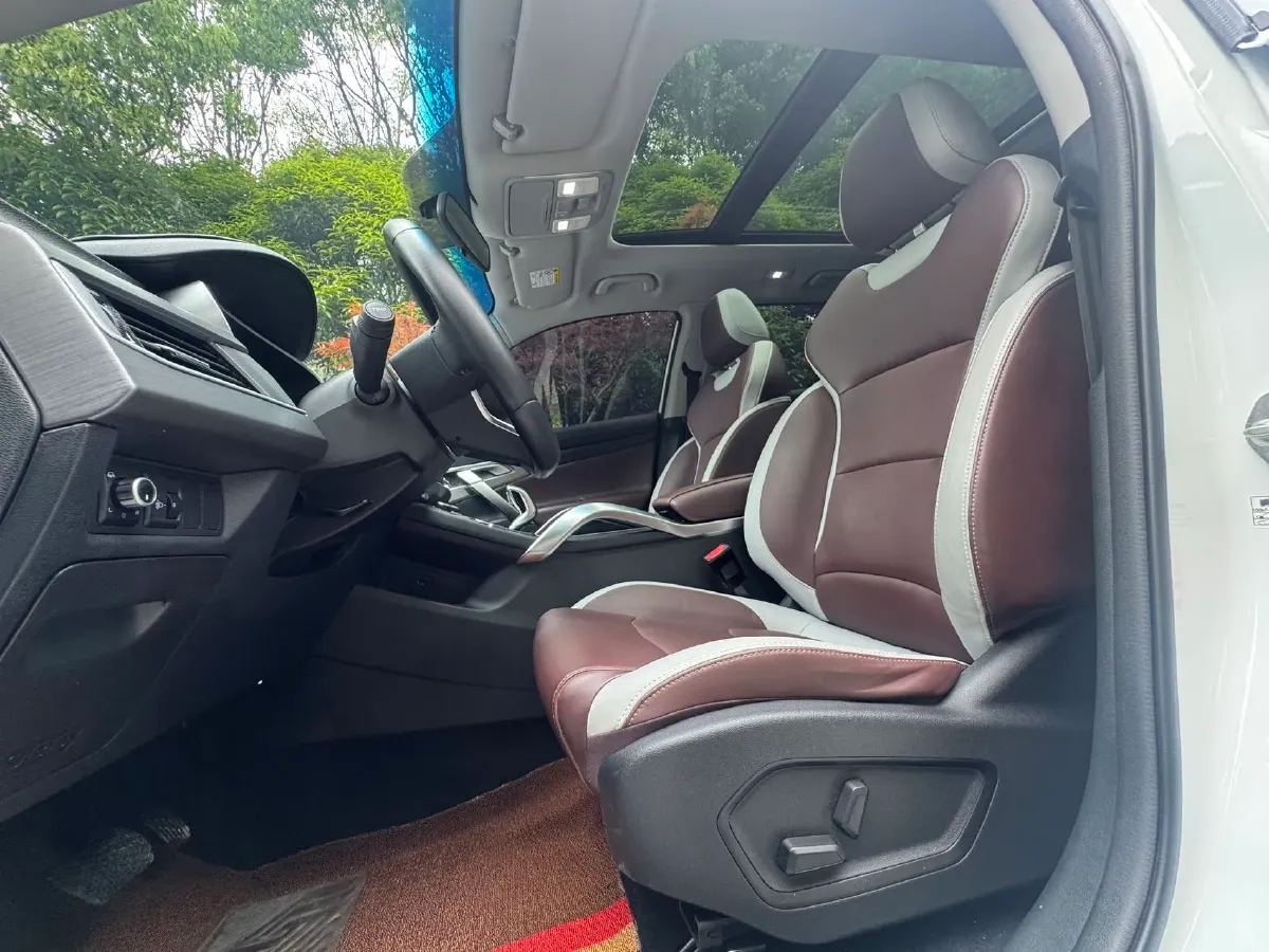 2022 Geely Azkarra 1.8T 184HP L4 7DCT,autocango,china used car exporter,china ev exporter,chinese used car exporter,chinese used ev exporter