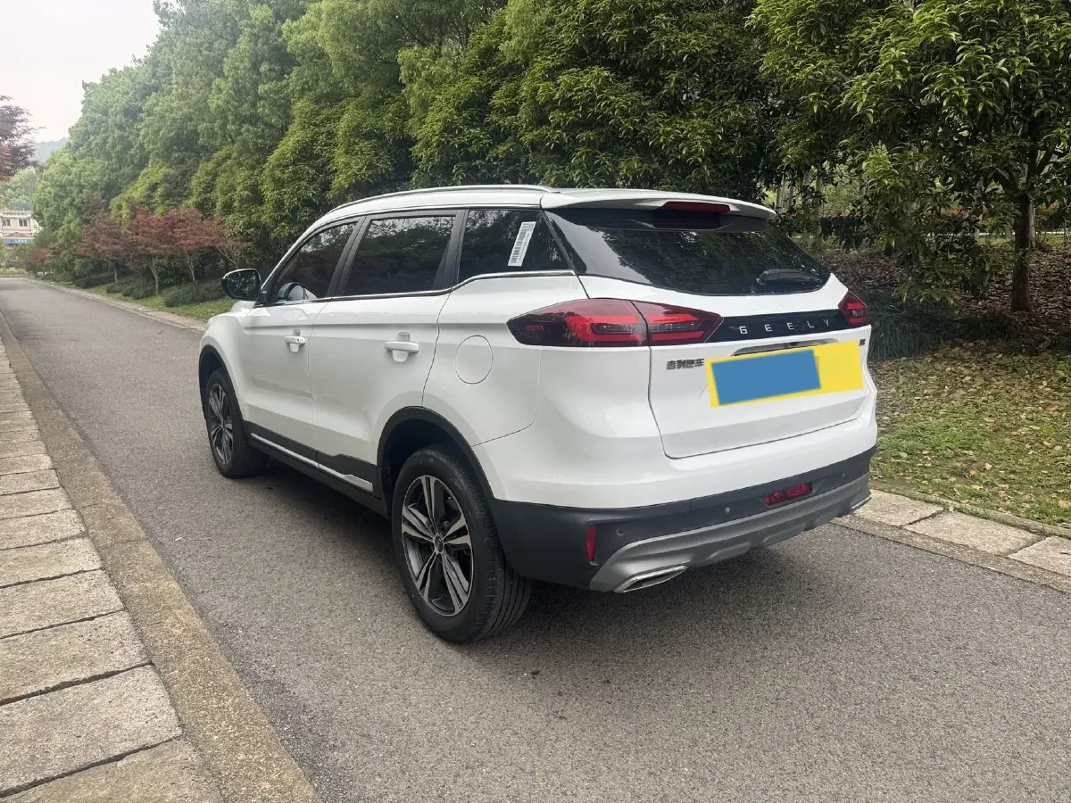 2022 Geely Azkarra 1.8T 184HP L4 7DCT,autocango,china used car exporter,china ev exporter,chinese used car exporter,chinese used ev exporter