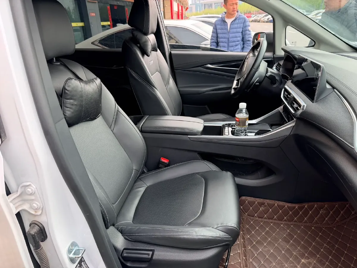 2022 GAC Trumpchi GS4 Plus 1.5T 169HP L4 6AT,autocango,china used car exporter,china ev exporter,chinese used car exporter,chinese used ev exporter