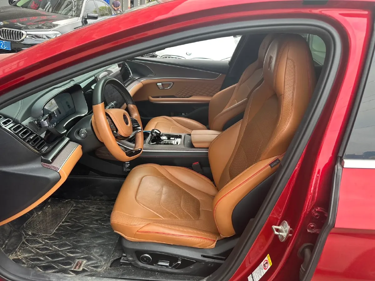 2022 Volkswagen Tiguan L 2.0T 186HP L4 7DCT,autocango,china used car exporter,china ev exporter,chinese used car exporter,chinese used ev exporter