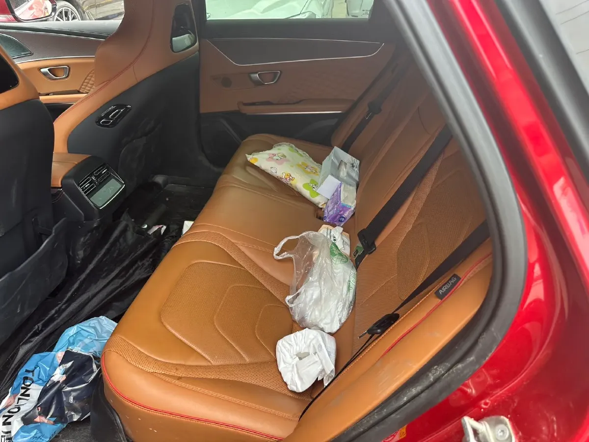 2022 Volkswagen Tiguan L 2.0T 186HP L4 7DCT,autocango,china used car exporter,china ev exporter,chinese used car exporter,chinese used ev exporter