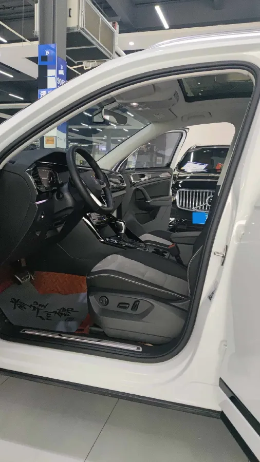 2020 Volkswagen Tayron X 2.0T 186HP L4 7DCT,autocango,china used car exporter,china ev exporter,chinese used car exporter,chinese used ev exporter