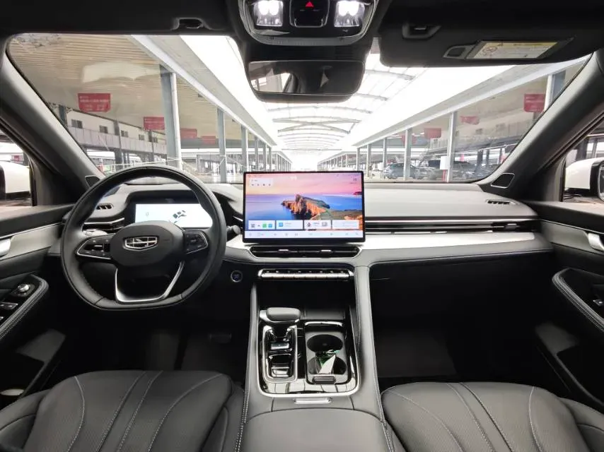 2025 Geely Preface 1.5T 181HP L4 7DCT,autocango,china used car exporter,china ev exporter,chinese used car exporter,chinese used ev exporter