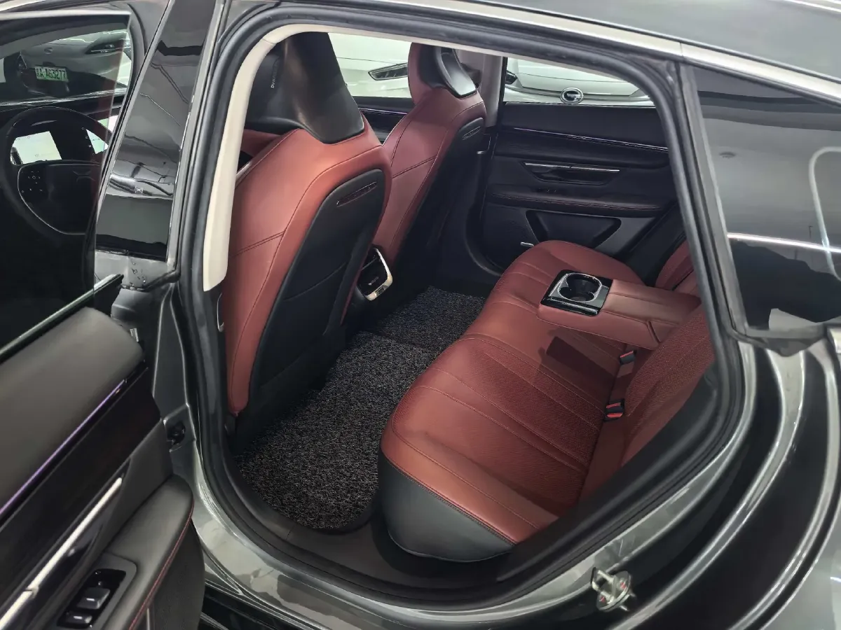 2020 Xpeng P7 BEV 70.8KWH,autocango,china used car exporter,china ev exporter,chinese used car exporter,chinese used ev exporter