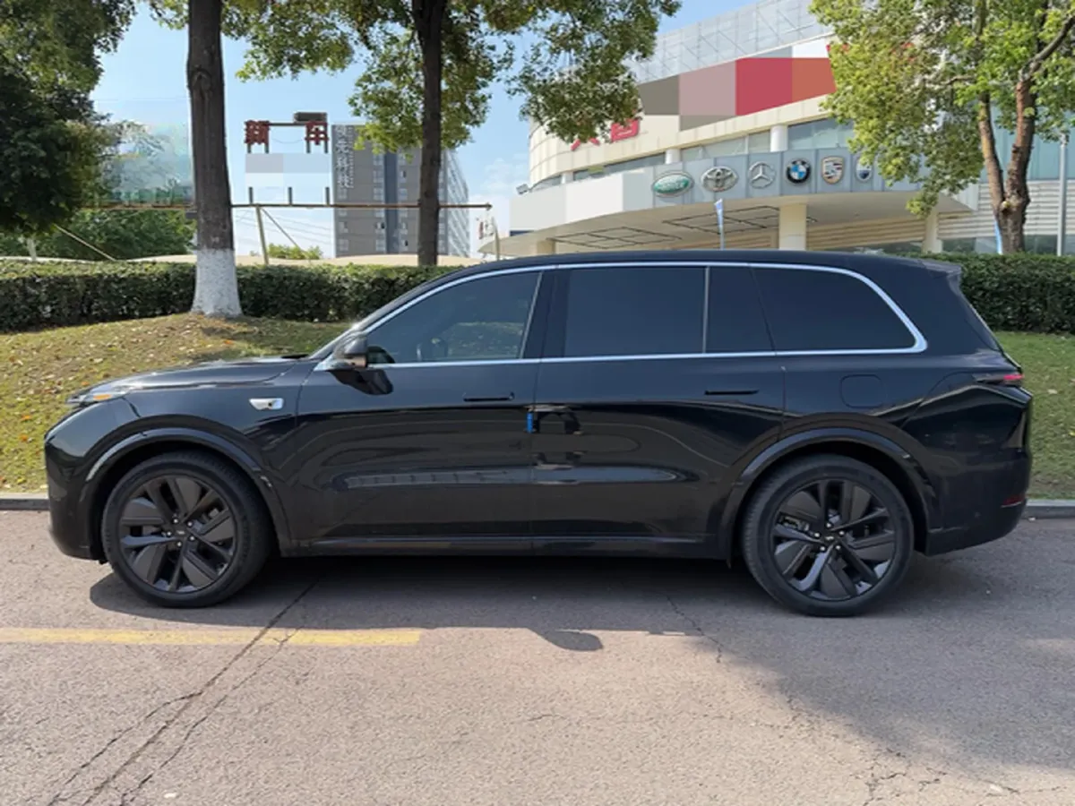 2024 Land Rover Range Rover Evoque 1.5T 200HP L3 8AT PHEV 15.5KWH,autocango,china used car exporter,china ev exporter,chinese used car exporter,chinese used ev exporter