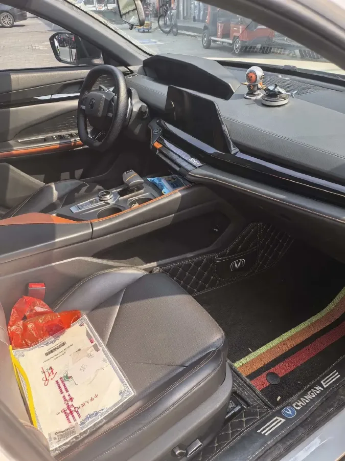 2022 ChangAn UNI-V 1.5T 188HP L4 7DCT,autocango,china used car exporter,china ev exporter,chinese used car exporter,chinese used ev exporter