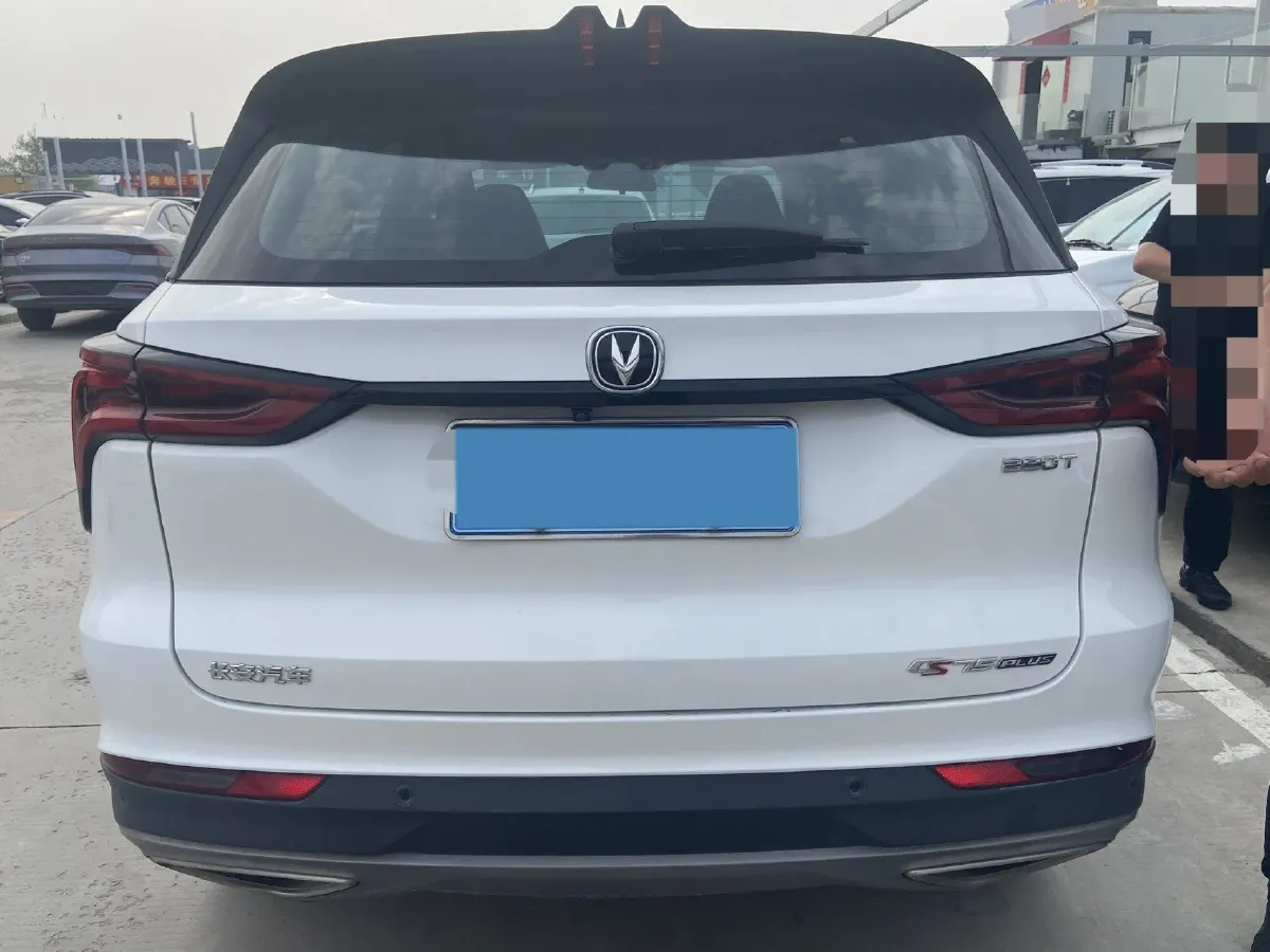 2022 ChangAn CS75 Plus 1.5T 178HP L4 6AT,autocango,china used car exporter,china ev exporter,chinese used car exporter,chinese used ev exporter