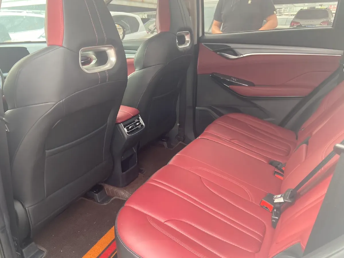 2022 ChangAn CS75 Plus 1.5T 178HP L4 6AT,autocango,china used car exporter,china ev exporter,chinese used car exporter,chinese used ev exporter