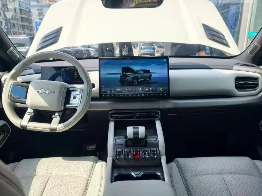 2025 FangChengBao Tai 3 BEV,autocango,china used car exporter,china ev exporter,chinese used car exporter,chinese used ev exporter