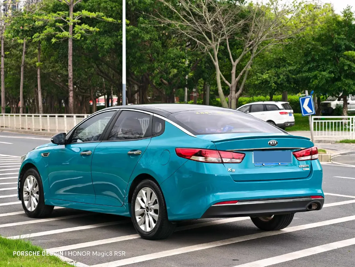 2016 Kia K5 2.0L 161HP L4 6AT,autocango,china used car exporter,china ev exporter,chinese used car exporter,chinese used ev exporter