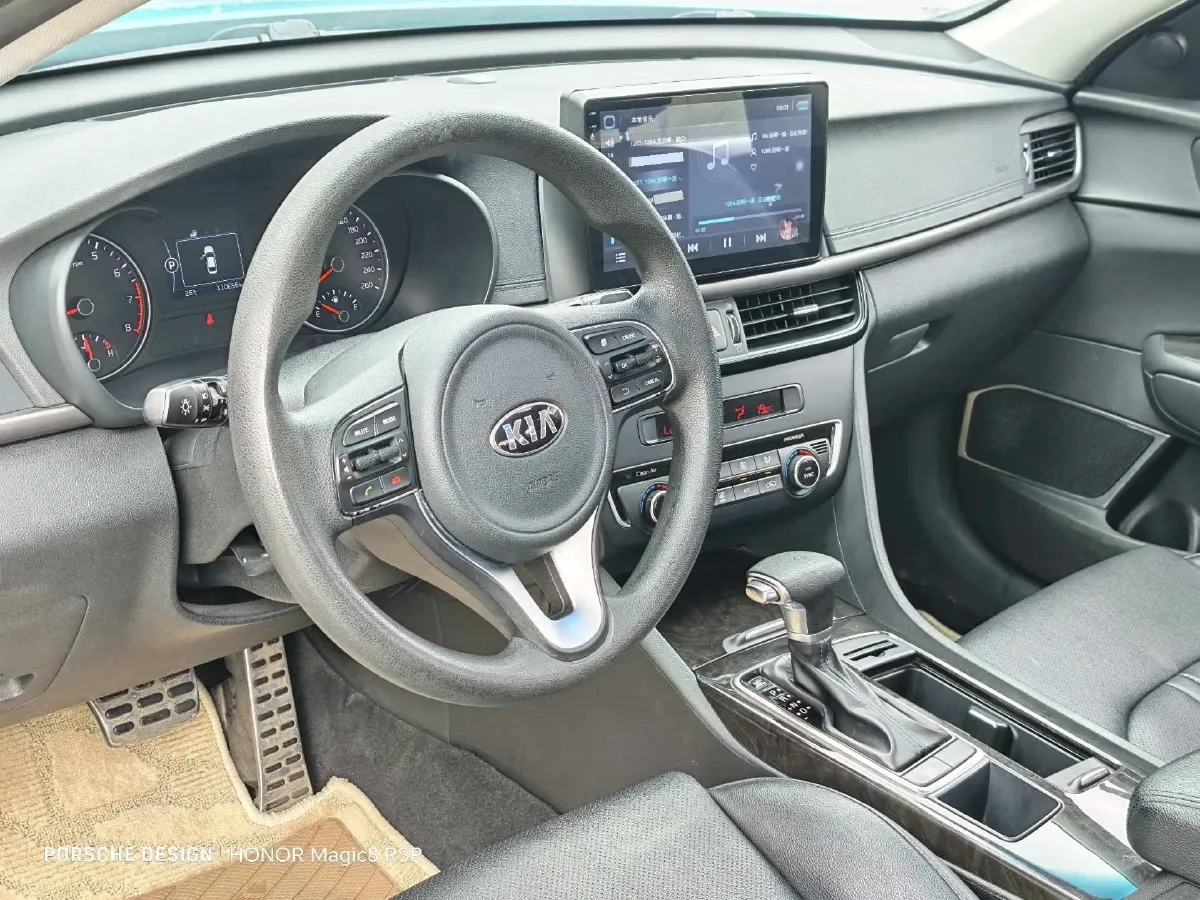 2016 Kia K5 2.0L 161HP L4 6AT,autocango,china used car exporter,china ev exporter,chinese used car exporter,chinese used ev exporter