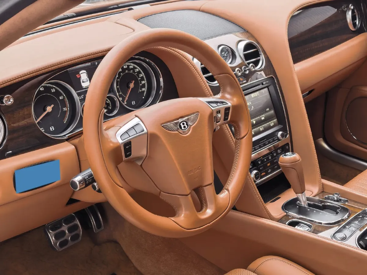 2017 Bentley Flying Spur 4.0T 507HP V8 8AT,autocango,china used car exporter,china ev exporter,chinese used car exporter,chinese used ev exporter