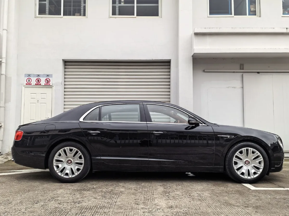 2017 Bentley Flying Spur 4.0T 507HP V8 8AT,autocango,china used car exporter,china ev exporter,chinese used car exporter,chinese used ev exporter
