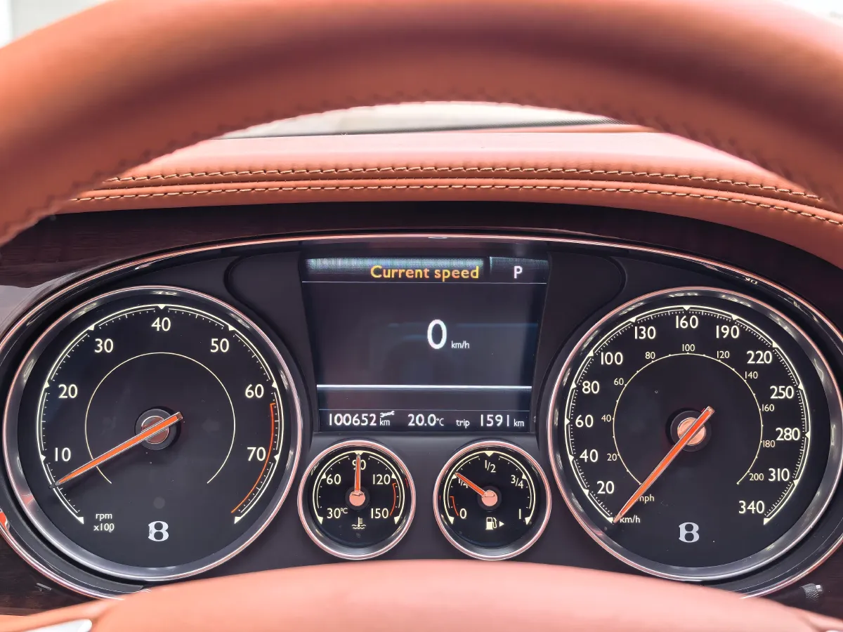 2017 Bentley Flying Spur 4.0T 507HP V8 8AT,autocango,china used car exporter,china ev exporter,chinese used car exporter,chinese used ev exporter