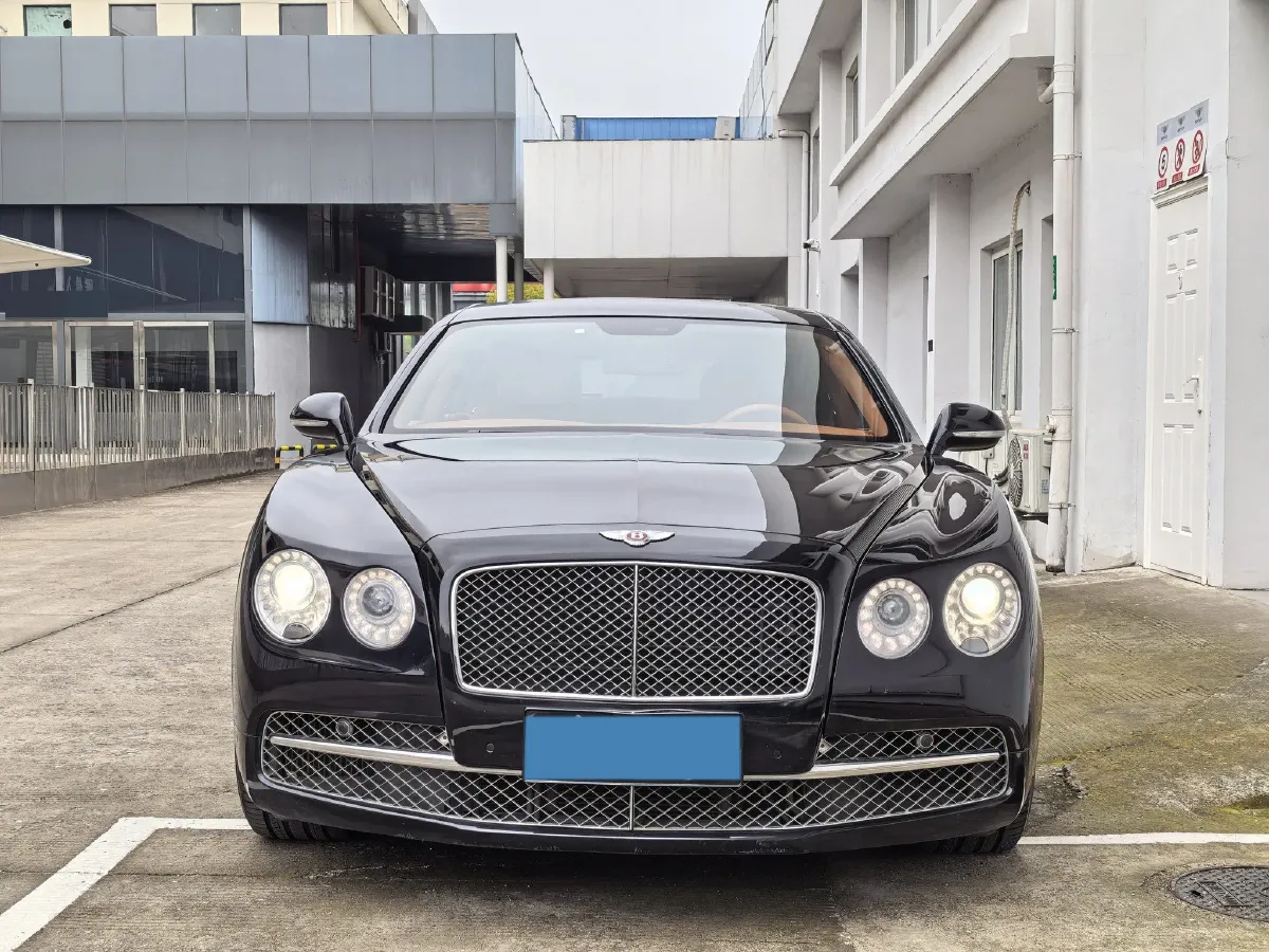 2017 Bentley Flying Spur 4.0T 507HP V8 8AT,autocango,china used car exporter,china ev exporter,chinese used car exporter,chinese used ev exporter