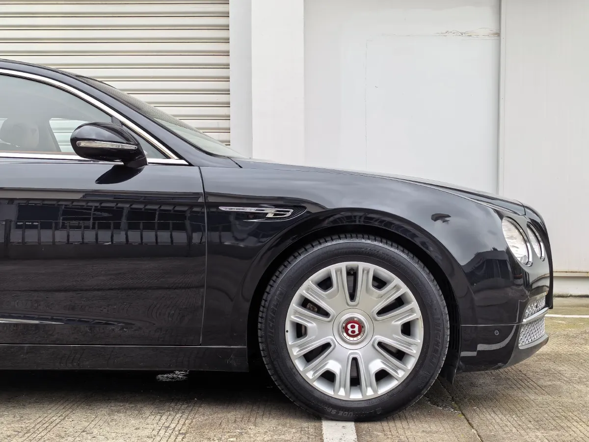 2017 Bentley Flying Spur 4.0T 507HP V8 8AT,autocango,china used car exporter,china ev exporter,chinese used car exporter,chinese used ev exporter