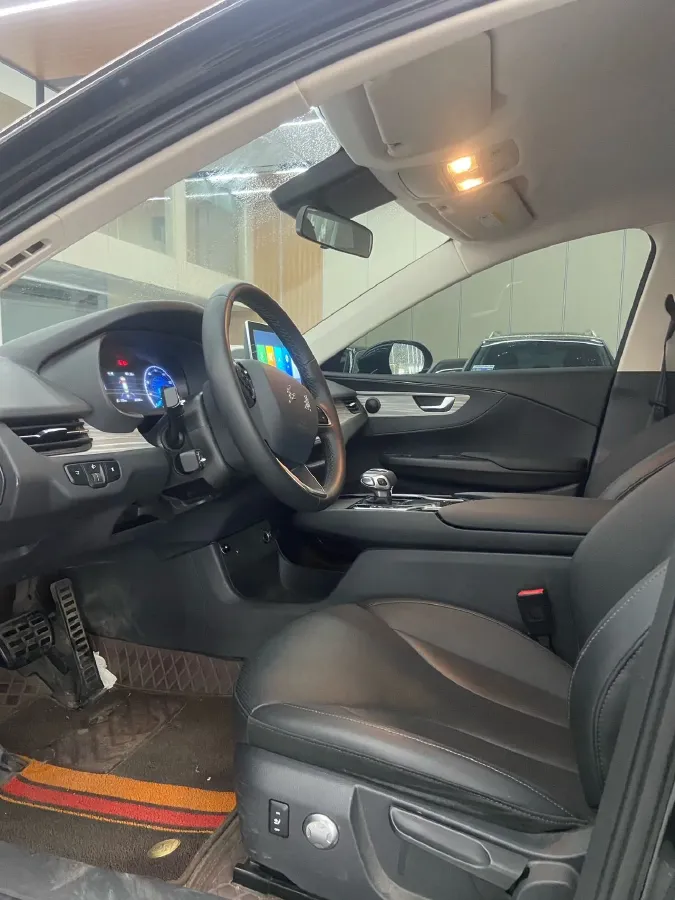 2023 HongQi E-QM5 BEV 82KWH,autocango,china used car exporter,china ev exporter,chinese used car exporter,chinese used ev exporter