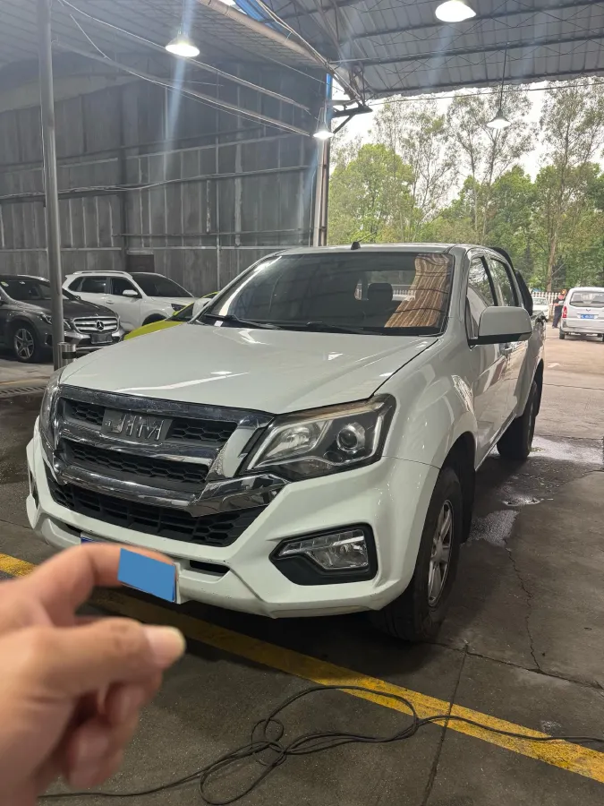 2020 ChangAn Kaicene KaiCheng F70 2.4T 218HP L4 6MT,autocango,china used car exporter,china ev exporter,chinese used car exporter,chinese used ev exporter