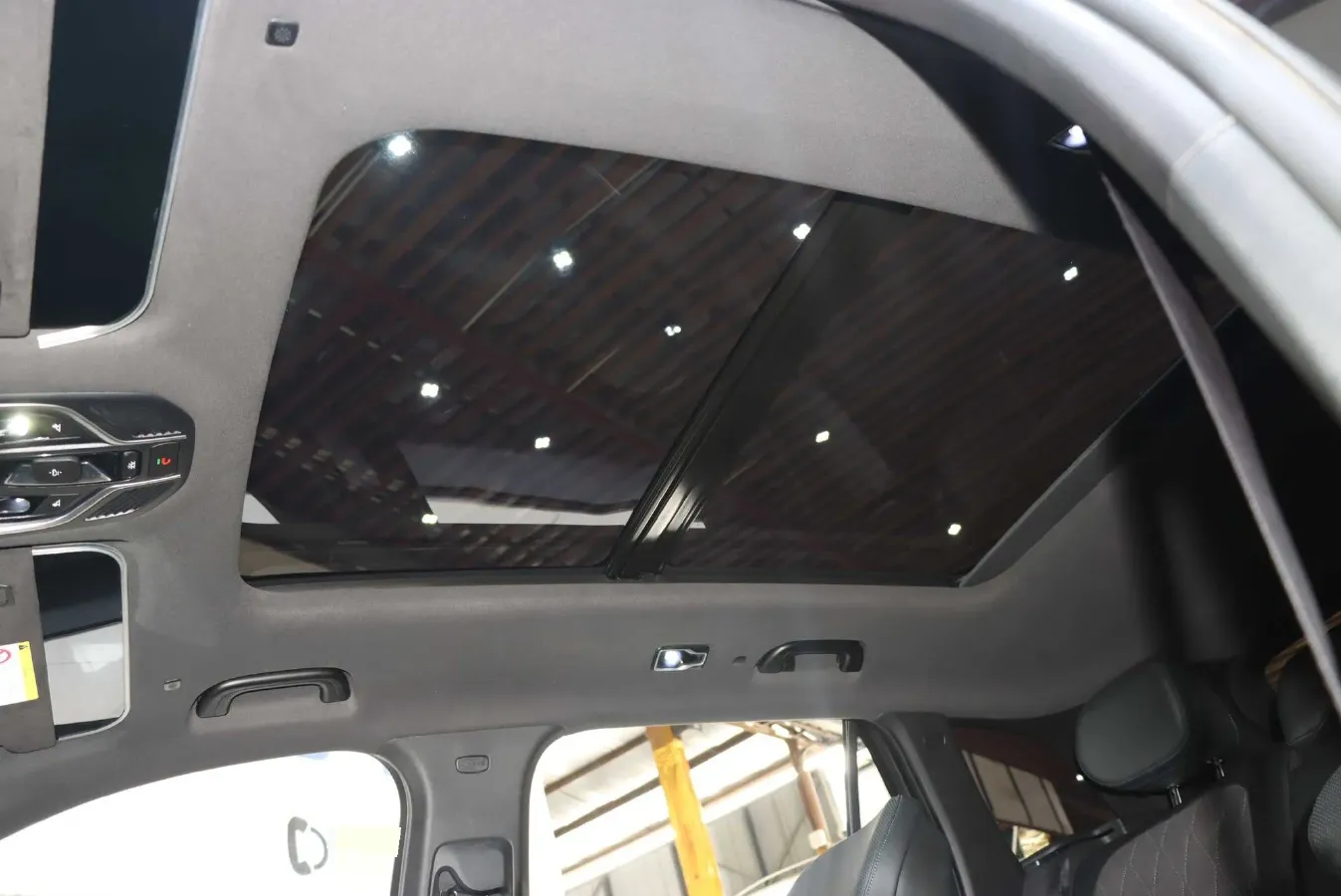 2025 Geely Monjaro 2.0T 238HP L4 8AT,autocango,china used car exporter,china ev exporter,chinese used car exporter,chinese used ev exporter