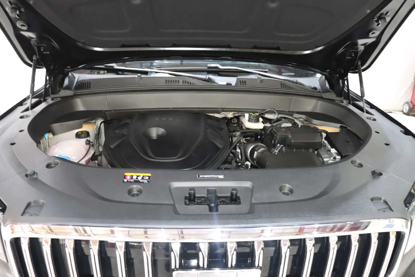 2025 Geely Monjaro 2.0T 238HP L4 8AT,autocango,china used car exporter,china ev exporter,chinese used car exporter,chinese used ev exporter