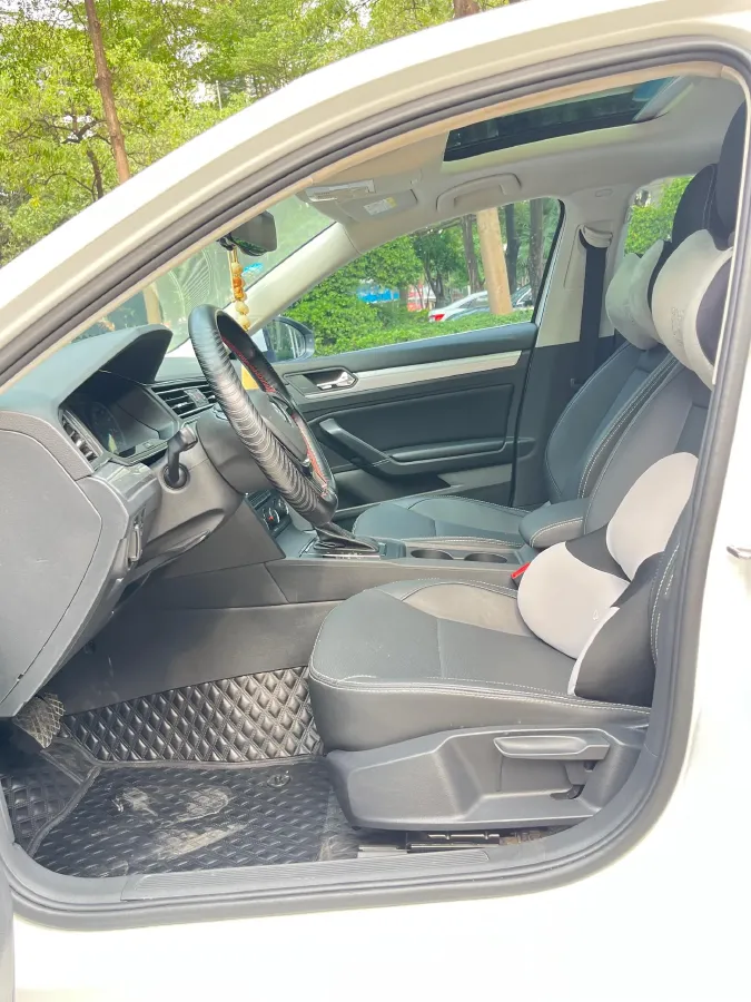 2019 Volkswagen T-Cross 1.4T 150HP L4 7DCT,autocango,china used car exporter,china ev exporter,chinese used car exporter,chinese used ev exporter