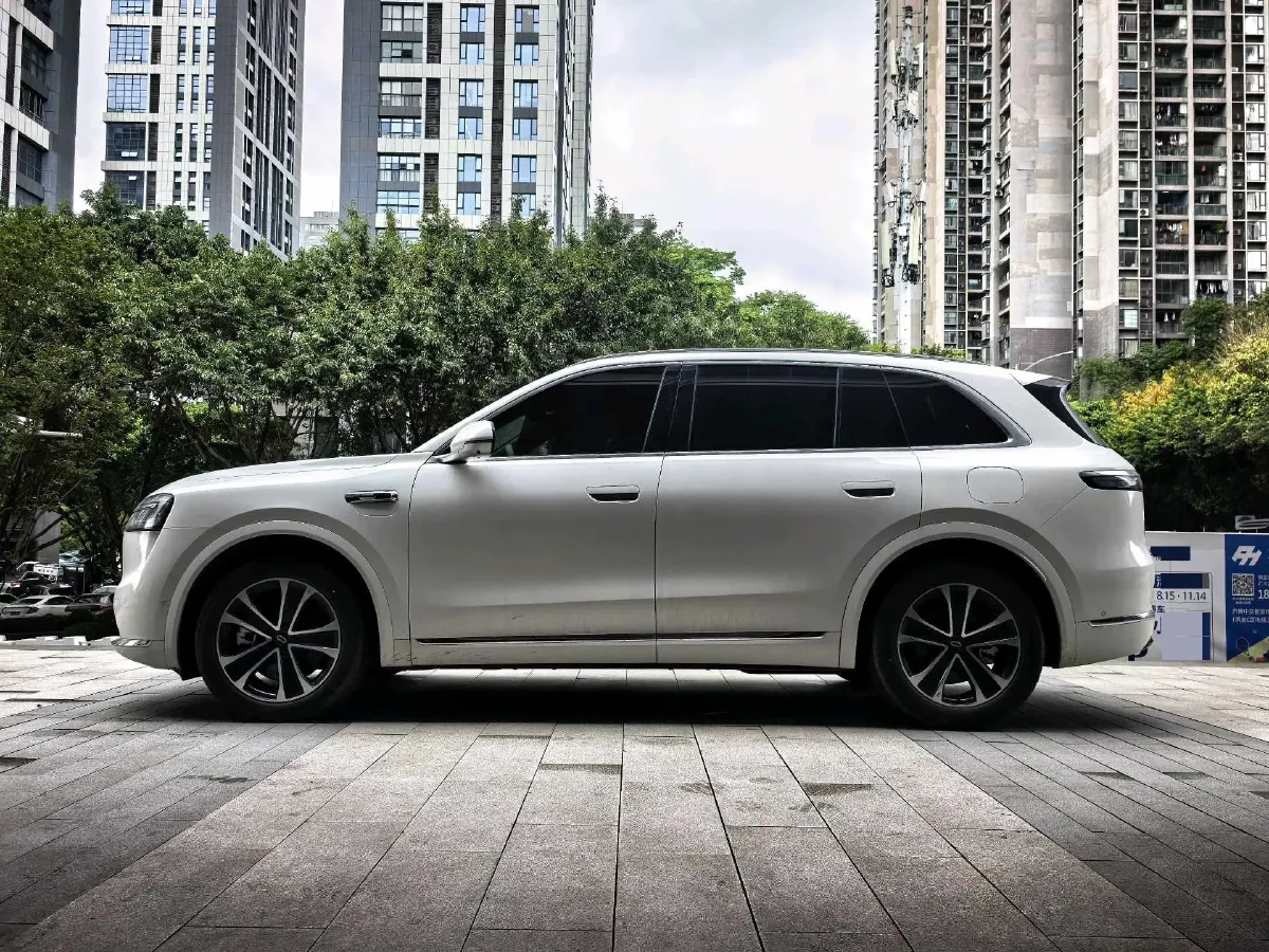 2026 AITO AITO M7 REEV 160HP REEV,autocango,china used car exporter,china ev exporter,chinese used car exporter,chinese used ev exporter