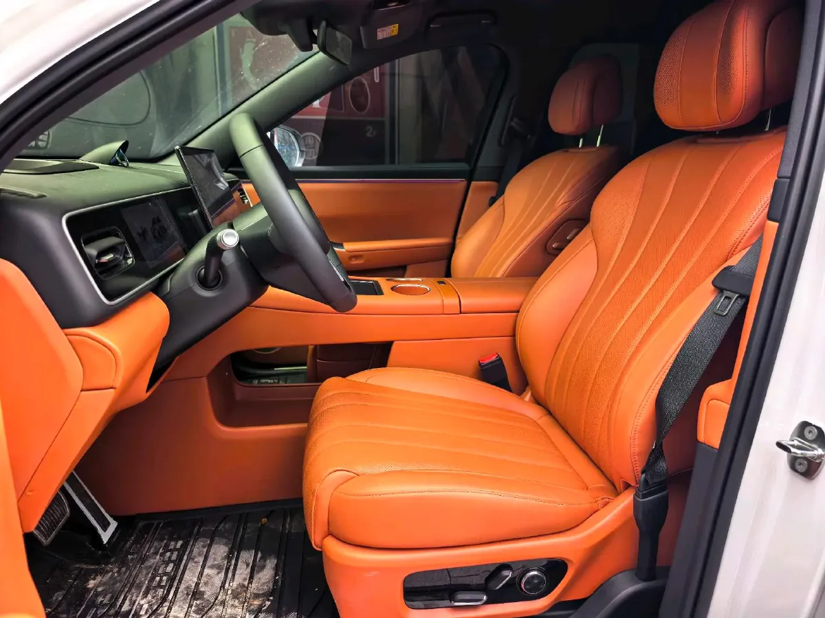 2026 AITO AITO M7 REEV 160HP REEV,autocango,china used car exporter,china ev exporter,chinese used car exporter,chinese used ev exporter