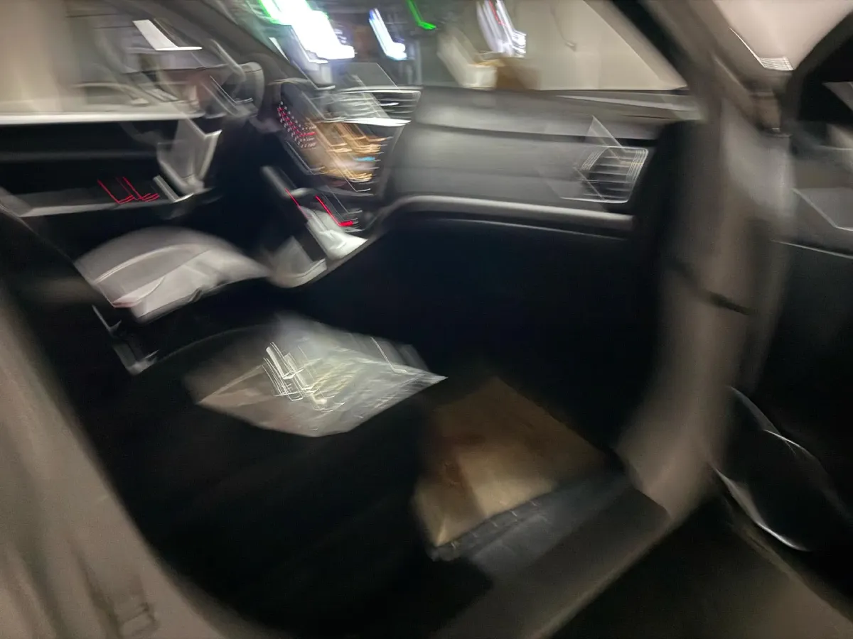 2019 Haval M6 1.5T 150HP L4 7DCT,autocango,china used car exporter,china ev exporter,chinese used car exporter,chinese used ev exporter