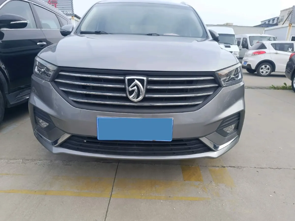 2018 BaoJun 360 1.5L 112HP L4 6MT,autocango,china used car exporter,china ev exporter,chinese used car exporter,chinese used ev exporter