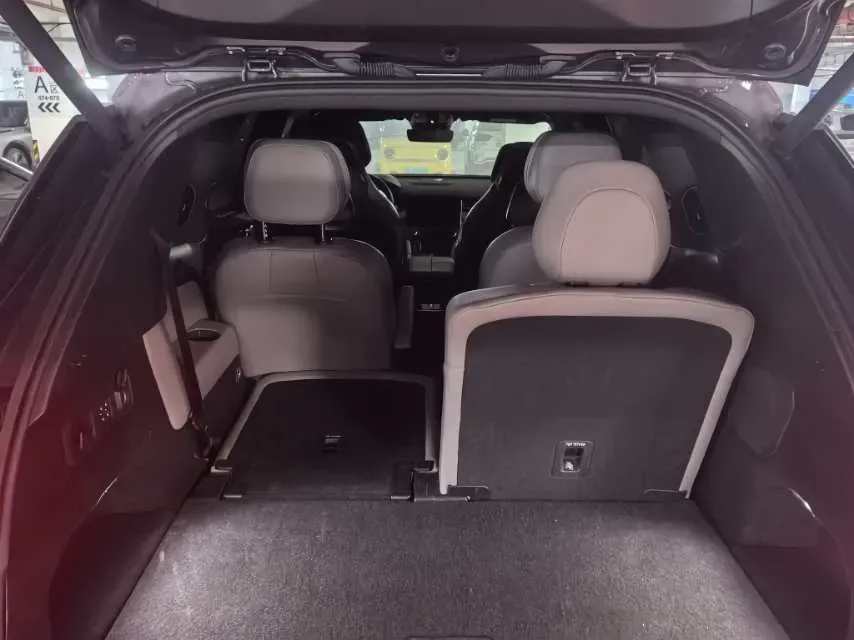 2023 LYNK&CO 09 EM-P 2.0T 254HP L4 3DHT PHEV 40.1KWH,autocango,china used car exporter,china ev exporter,chinese used car exporter,chinese used ev exporter