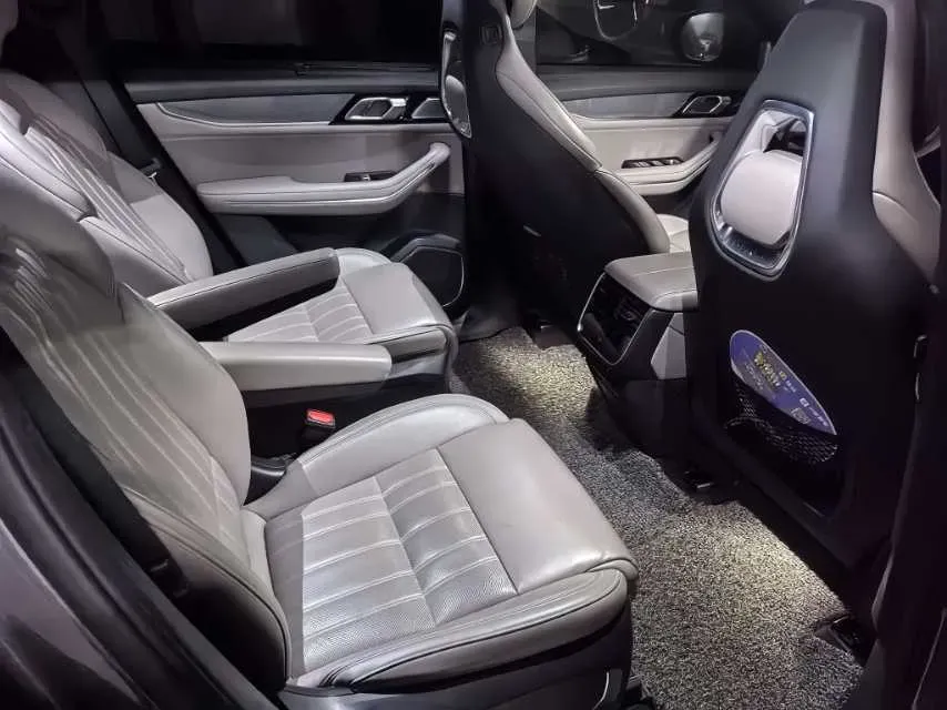 2023 LYNK&CO 09 EM-P 2.0T 254HP L4 3DHT PHEV 40.1KWH,autocango,china used car exporter,china ev exporter,chinese used car exporter,chinese used ev exporter