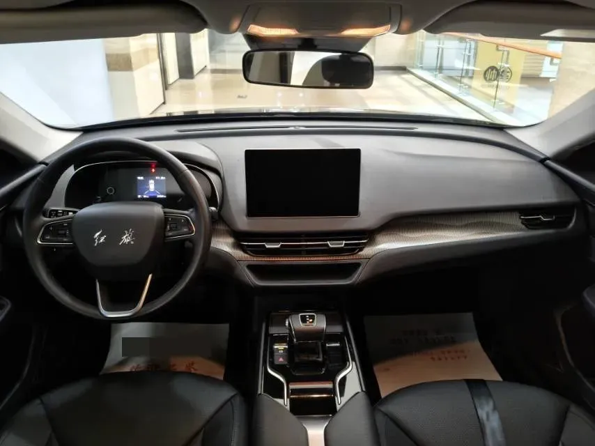 2022 HongQi E-QM5 BEV 54KWH,autocango,china used car exporter,china ev exporter,chinese used car exporter,chinese used ev exporter