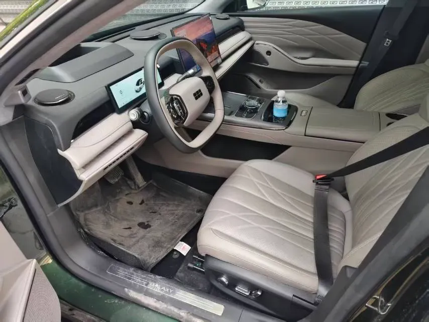 2025 Geely Galaxy Starshine 8 1.5T 163HP L4 3DHT PHEV 27.69KWH,autocango,china used car exporter,china ev exporter,chinese used car exporter,chinese used ev exporter