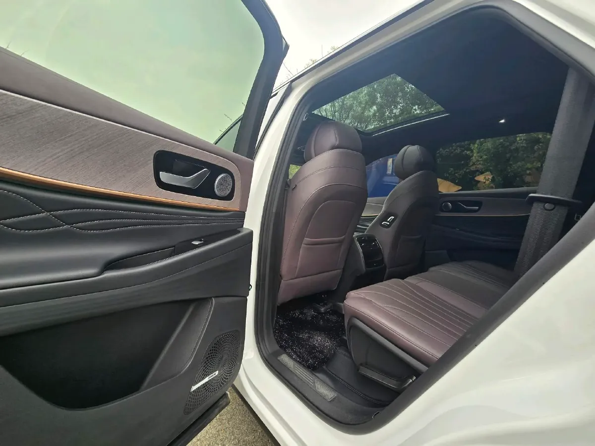 2025 Chery Tiggo 9 2.0T 261HP L4 8AT,autocango,china used car exporter,china ev exporter,chinese used car exporter,chinese used ev exporter