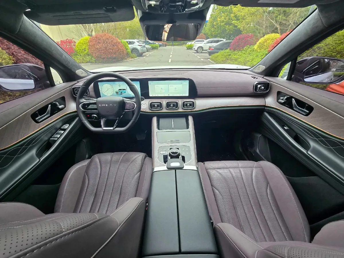 2025 Chery Tiggo 9 2.0T 261HP L4 8AT,autocango,china used car exporter,china ev exporter,chinese used car exporter,chinese used ev exporter