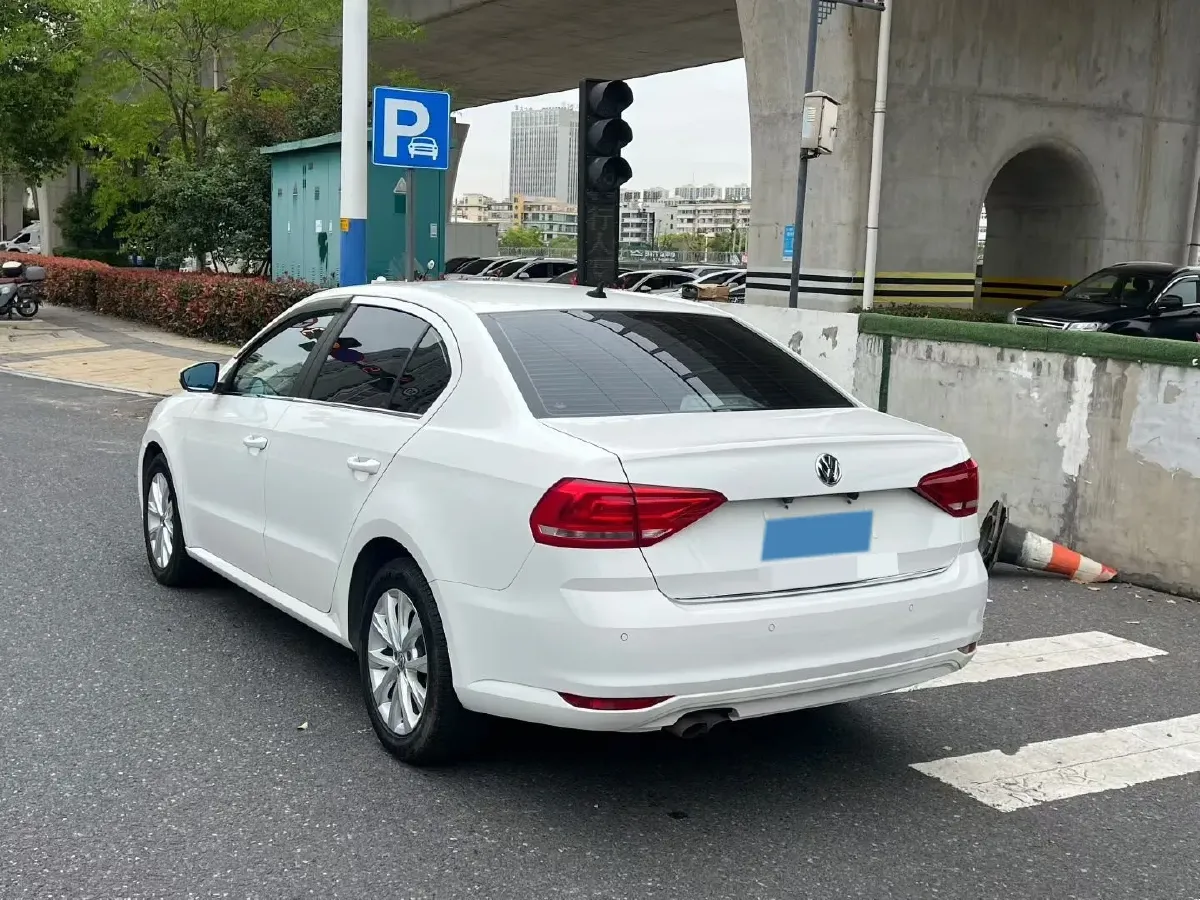 2017 Volkswagen Lavida 1.4T 131HP L4 7DCT,autocango,china used car exporter,china ev exporter,chinese used car exporter,chinese used ev exporter
