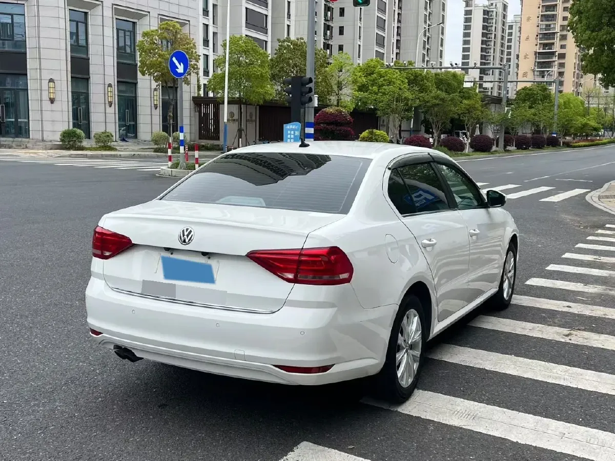 2017 Volkswagen Lavida 1.4T 131HP L4 7DCT,autocango,china used car exporter,china ev exporter,chinese used car exporter,chinese used ev exporter