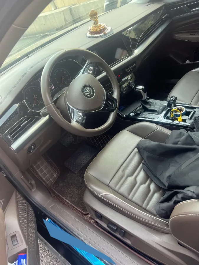 2019 Skoda Kodiak 2.0T 186HP L4 7DCT,autocango,china used car exporter,china ev exporter,chinese used car exporter,chinese used ev exporter