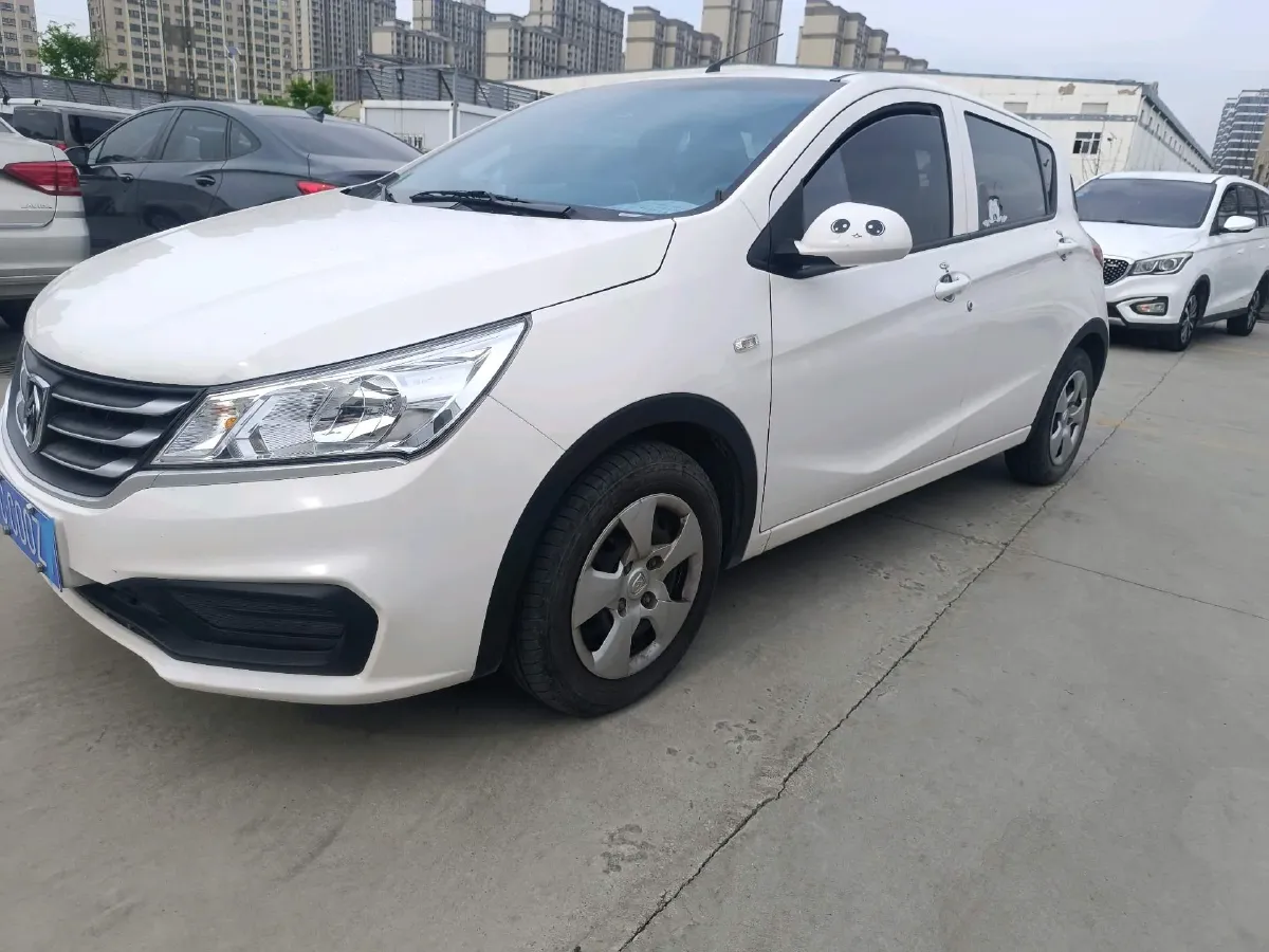2020 BaoJun 310 1.2L 80HP L4 5MT,autocango,china used car exporter,china ev exporter,chinese used car exporter,chinese used ev exporter