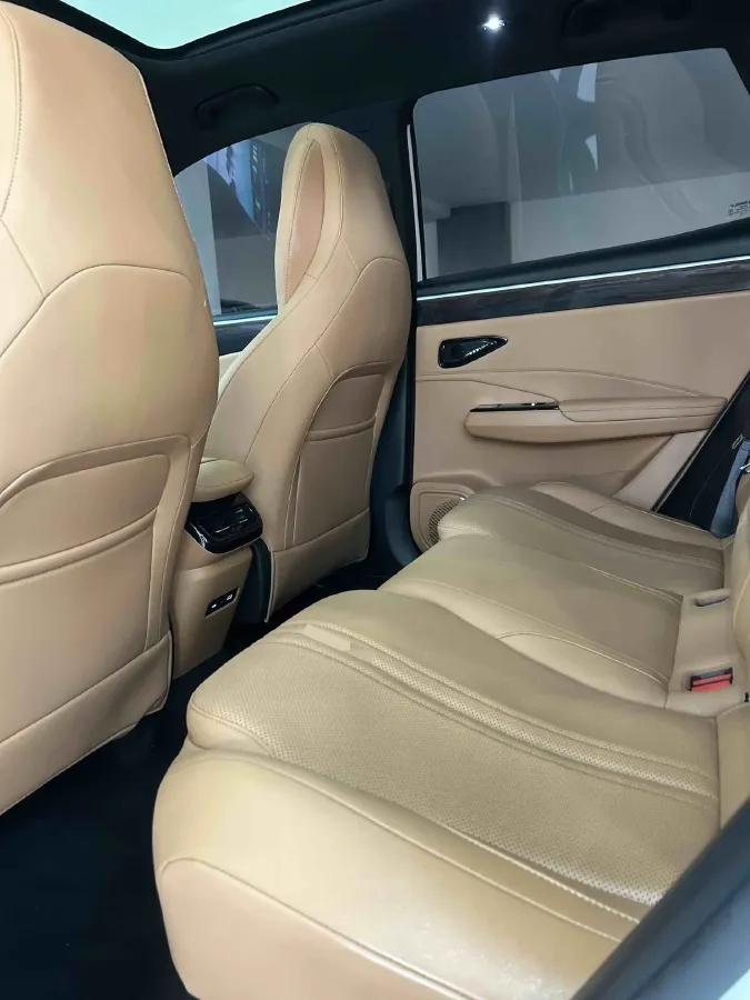 2025 Geely Galaxy L7 1.5L 112HP L4 1DHT PHEV 18.4KWH,autocango,china used car exporter,china ev exporter,chinese used car exporter,chinese used ev exporter