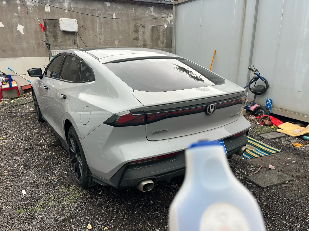 2022 ChangAn UNI-V 1.5T 188HP L4 7DCT,autocango,china used car exporter,china ev exporter,chinese used car exporter,chinese used ev exporter