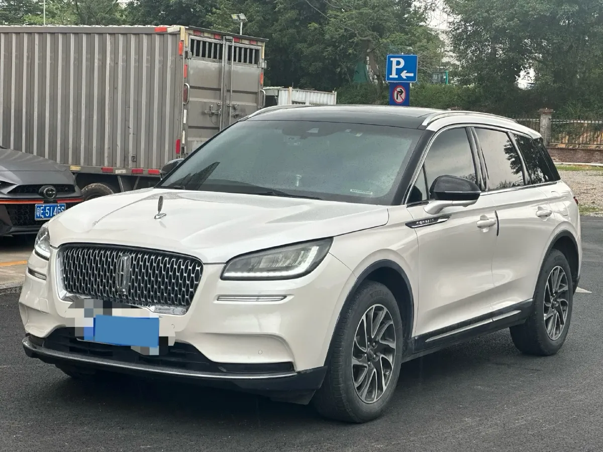 2021 Lincoln Corsair 2.0T 245HP L4 8AT,autocango,china used car exporter,china ev exporter,chinese used car exporter,chinese used ev exporter