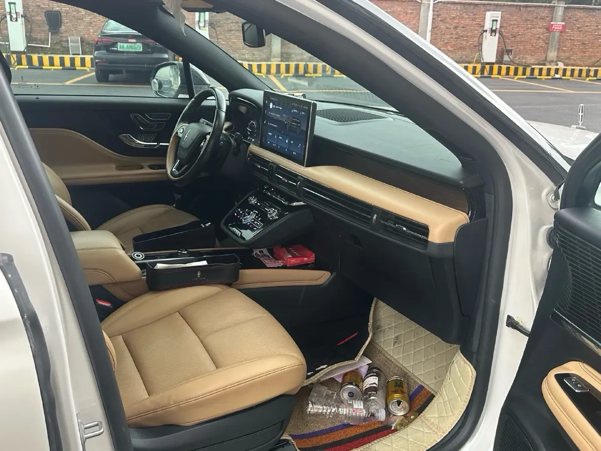 2021 Lincoln Corsair 2.0T 245HP L4 8AT,autocango,china used car exporter,china ev exporter,chinese used car exporter,chinese used ev exporter