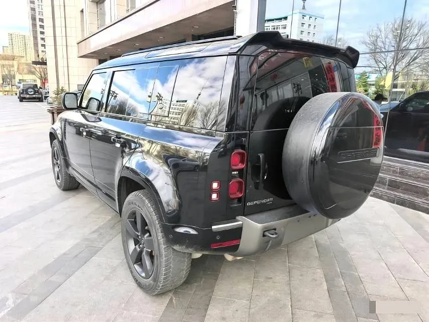 2021 Land Rover Defender 3.0T 400HP L6 8AT,autocango,china used car exporter,china ev exporter,chinese used car exporter,chinese used ev exporter