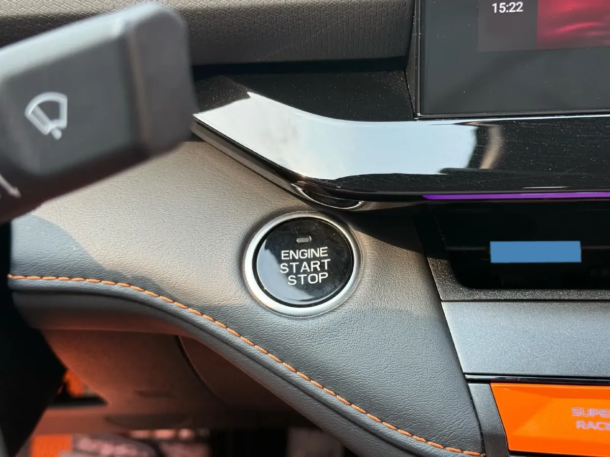 2022 ChangAn UNI-V 1.5T 188HP L4 7DCT,autocango,china used car exporter,china ev exporter,chinese used car exporter,chinese used ev exporter